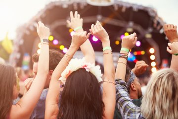 Festivalue – how to enjoy a summer festival without spending too much